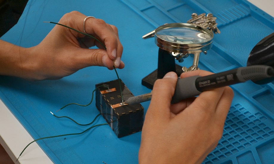 Circuit building